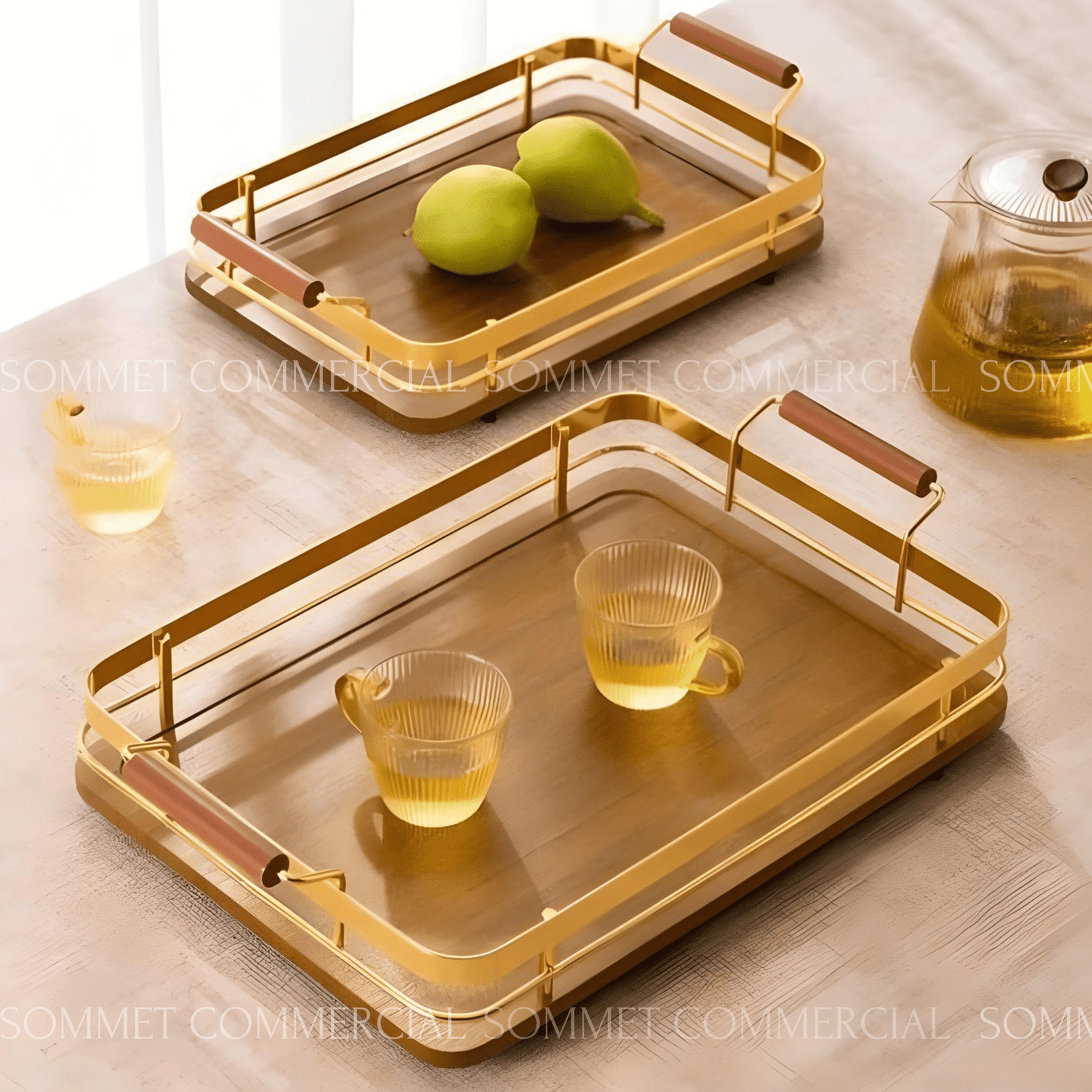 Série de 3 plateaux en bois avec un contour métallique