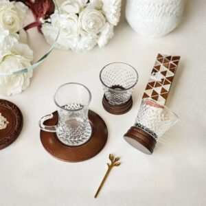 Service de 12 verres à thé – 6 tasses à thé et 6 mini-verres avec bases en bois encastrées – Motif diamanté