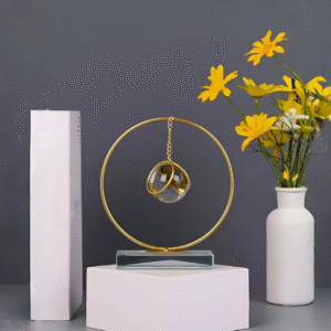 Pièce d’Artisanat – Boule de Cristal Décorative avec Support Métallique