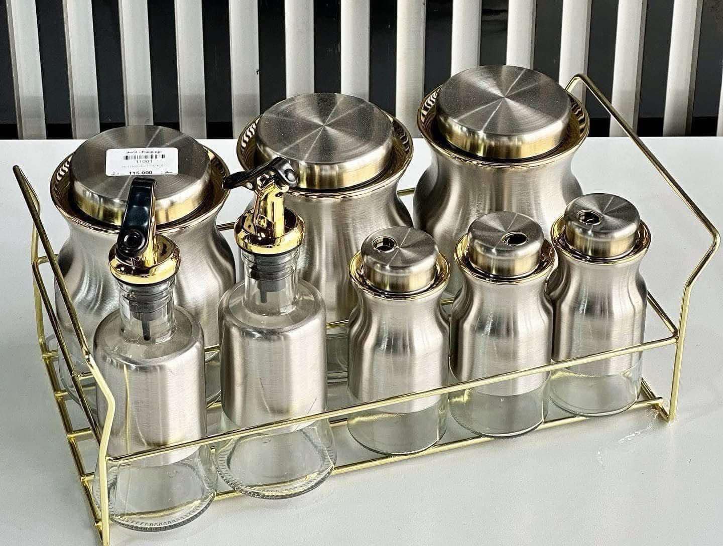 Set de 8 Pots à Épices en Verre avec Support Inox Doré – Organisation et Élégance en Cuisine – Image 2