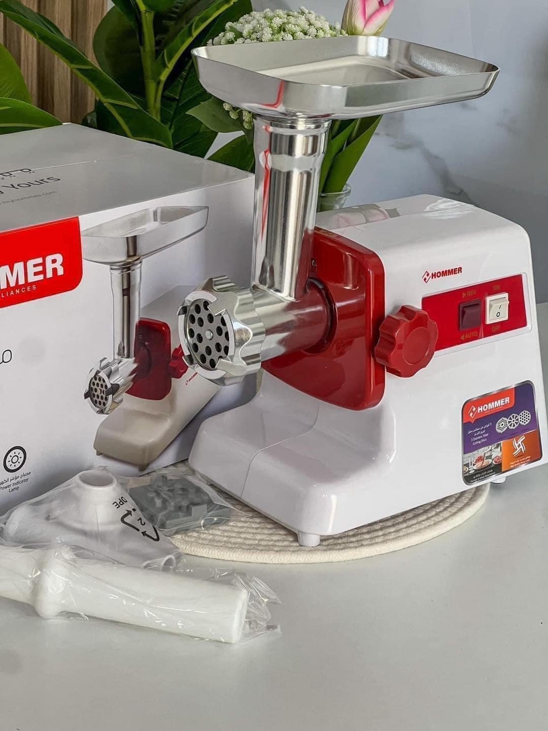 Hachoir à viande 1000 Watts avec 3 disques en acier inoxydable - Hommer – Image 2
