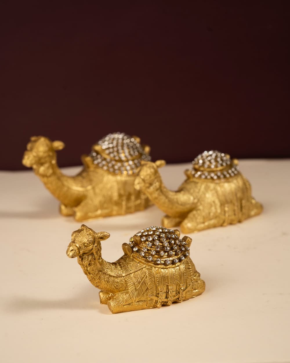 Lot de Trois Chameaux de Décoration Doré – Style Oriental Élégant – Image 2