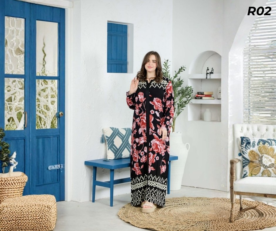 Robe Longue Fibrane Roses Rouges Fond Noir – Galon Blanc Brodé | R02