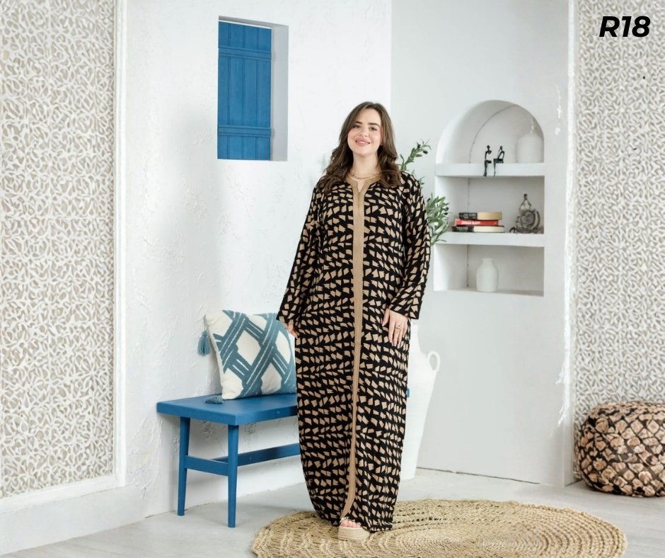 Robe Longue Fibrane Triangles Géométriques Fond Noir et Camel – Galon Caramel | R18