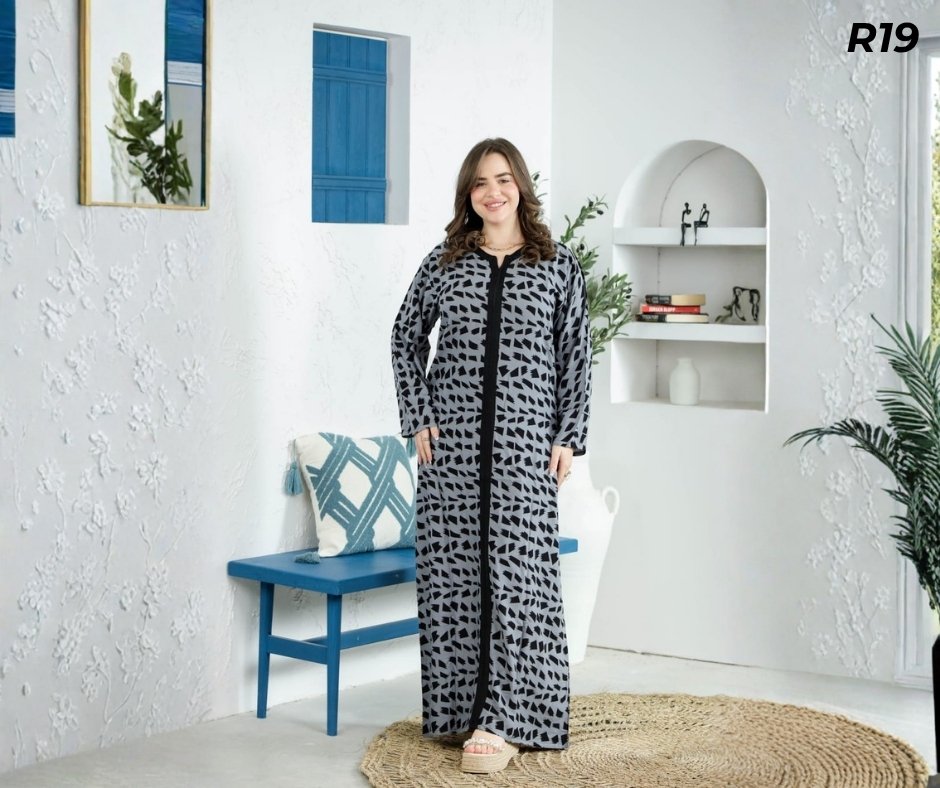 Robe Longue Fibrane Triangles Géométriques Gris et Noir – Galon Noir | R19