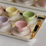 Service à Café Turc en Porcelaine Multicolore 12 Pièces – Design Élégant Pastel avec Finition Dorée