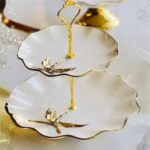 Service à Café 32 Pièces en Porcelaine – Détails Fleur Dorée – Image 3
