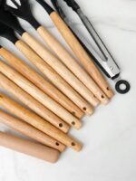 Ensemble d’Ustensiles de Cuisine en Silicone "Gris" – 12 Pièces avec Poignées Anti-Brûlure et Antidérapantes – Image 3