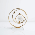 Sculpture Anneaux Dorés & Cristal à Bulles | Déco Luxe